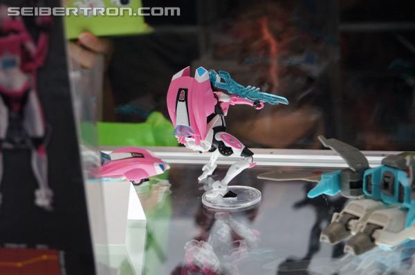 BotCon 2014 - Hasbro Display: Upcoming Generations Figures