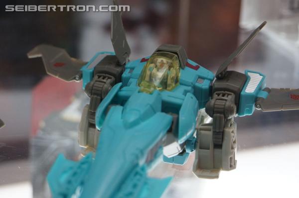 BotCon 2014: Hasbro Display: Upcoming Generations Figures - Transformers Event: Generations 2 050