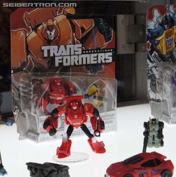 BotCon 2014: Hasbro Display: Upcoming Generations Figures - Transformers Event: Generations 2 070