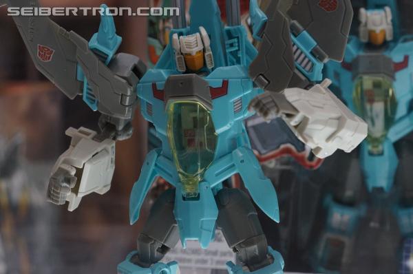 BotCon 2014: Hasbro Display: Upcoming Generations Figures - Transformers Event: Generations 2 092