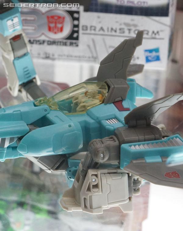 BotCon 2014: Hasbro Display: Upcoming Generations Figures - Transformers Event: Generations 2 095