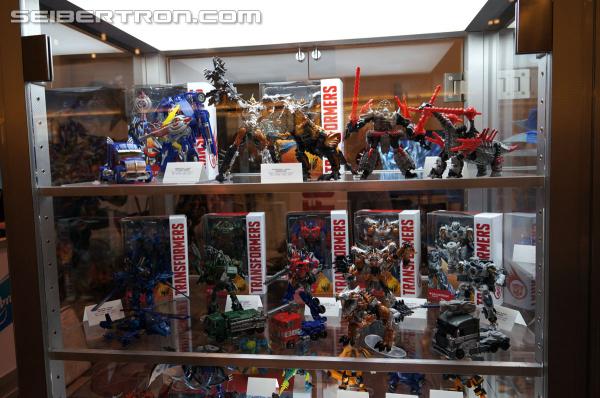 BotCon 2014: Hasbro Display: Age of Extinction Generations New Reveals - Transformers Event: DSC06887