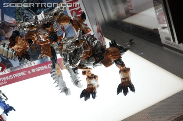 BotCon 2014: Hasbro Display: Age of Extinction Generations New Reveals - Transformers Event: DSC06895