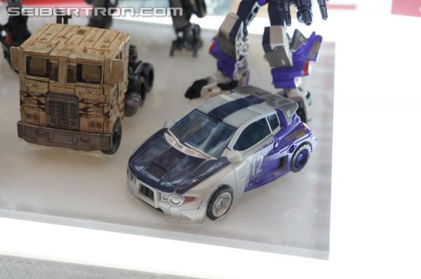 BotCon 2014: Hasbro Display: Age of Extinction Generations New Reveals - Transformers Event: DSC06915