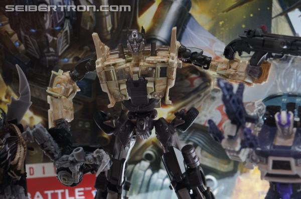 BotCon 2014: Hasbro Display: Age of Extinction Generations New Reveals - Transformers Event: DSC06922