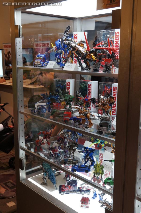BotCon 2014: Hasbro Display: Age of Extinction Generations New Reveals - Transformers Event: DSC07001
