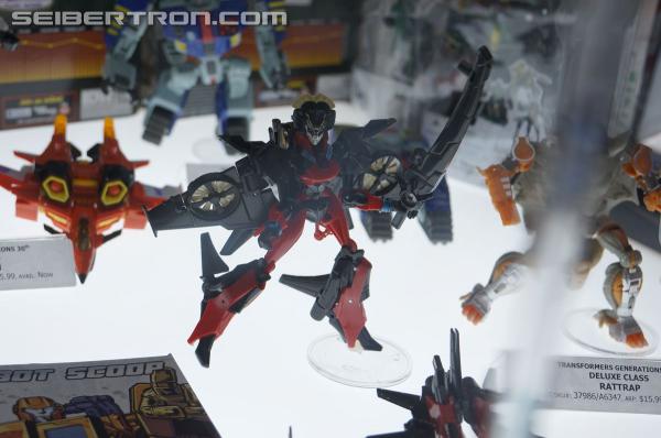 SDCC 2014: Hasbro Display: Generations - Transformers Event: DSC02650