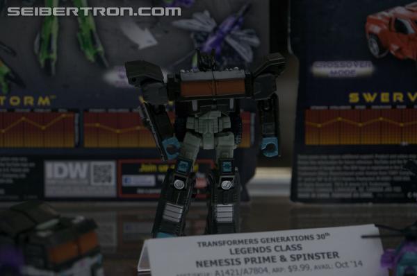 SDCC 2014: Hasbro Display: Generations - Transformers Event: DSC02662