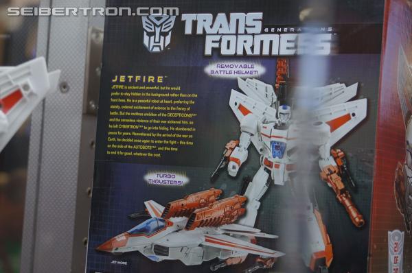 SDCC 2014: Hasbro Display: Generations - Transformers Event: DSC02676