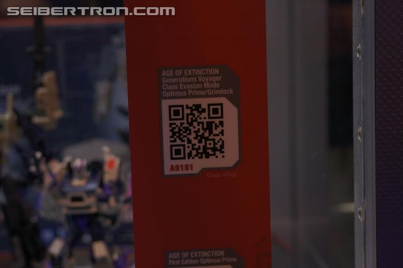 SDCC 2014: Age of Extinction Products - Transformers Event: DSC02695