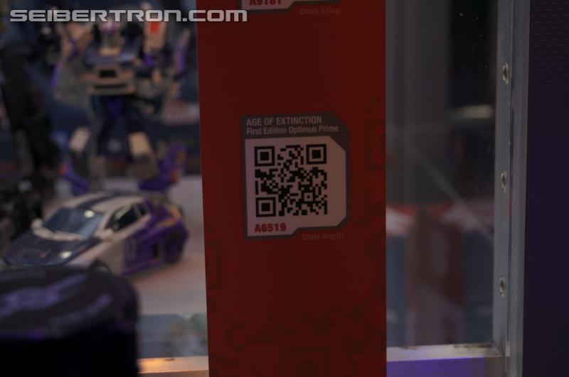 SDCC 2014: Age of Extinction Products - Transformers Event: DSC02696