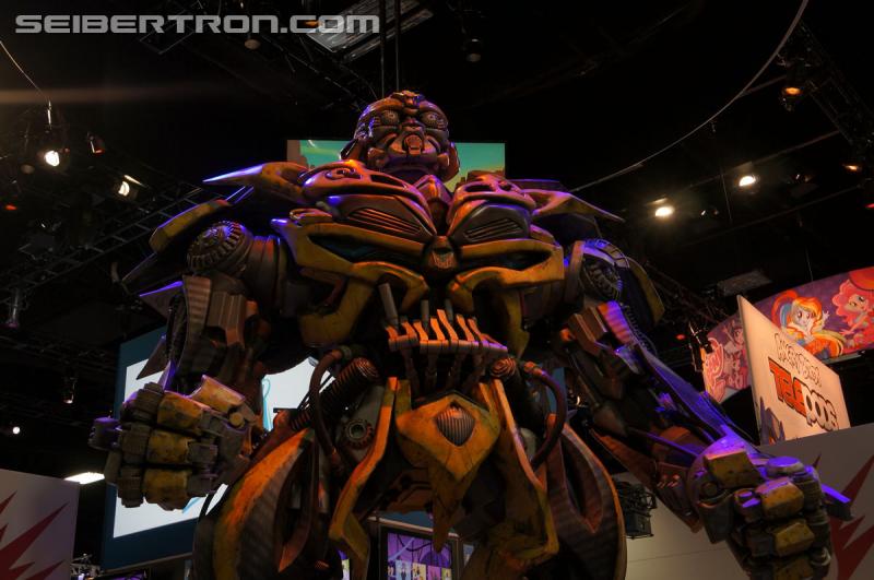 SDCC 2014: Age of Extinction Products - Transformers Event: DSC02902