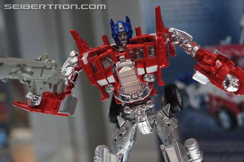 SDCC 2014: Age of Extinction Products - Transformers Event: DSC03550