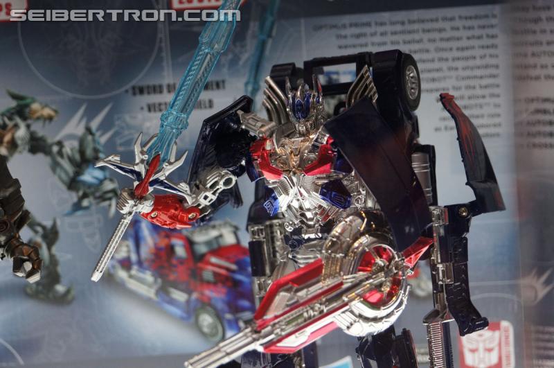 SDCC 2014: Age of Extinction Products - Transformers Event: DSC03576