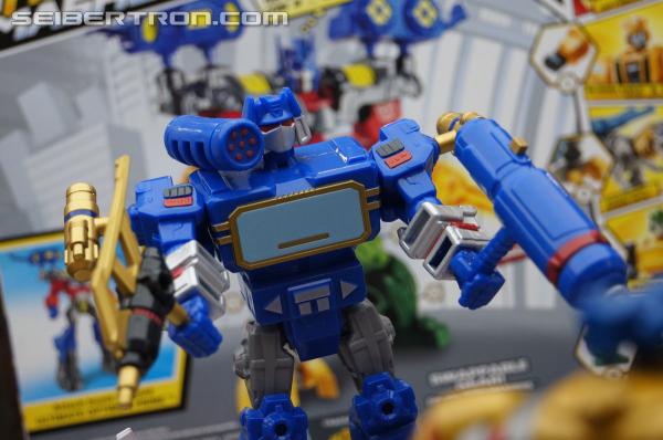 SDCC 2014: Hero Mashers Transformers and Rescue Bots - Transformers Event: DSC02610