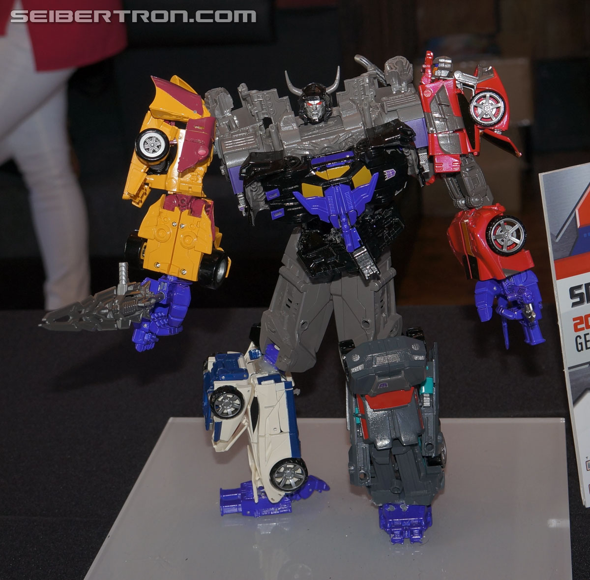 Transformers News: SDCC 2014 Coverage: Generations: Combiner Wars Superion and Menasor!