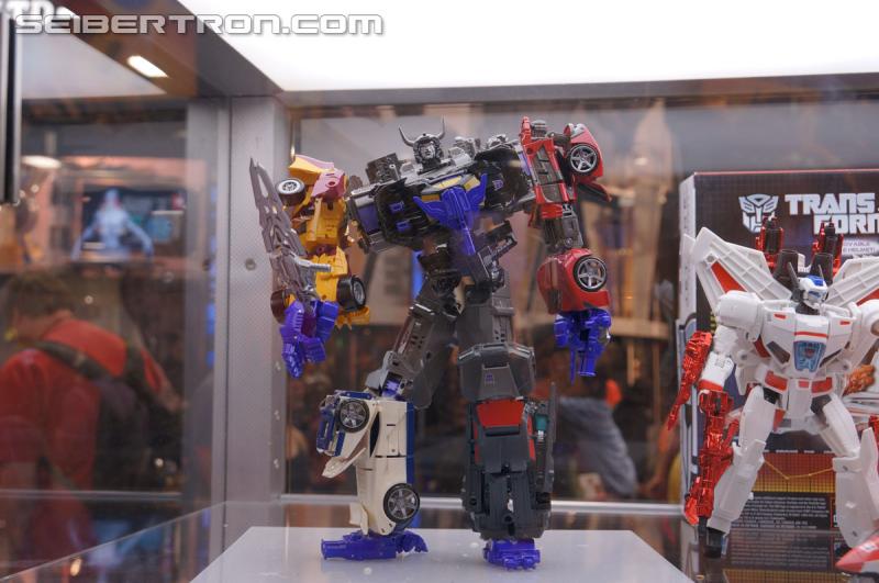 SDCC 2014 - Generations Combiner Wars Menasor and Superion