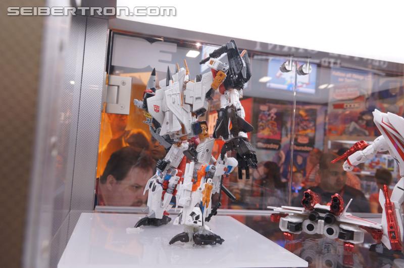 SDCC 2014: Generations Combiner Wars Menasor and Superion - Transformers Event: Dsc03136