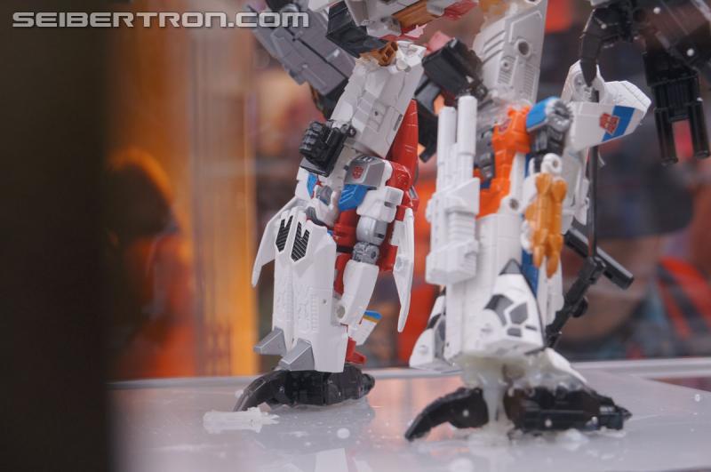 SDCC 2014 - Generations Combiner Wars Menasor and Superion