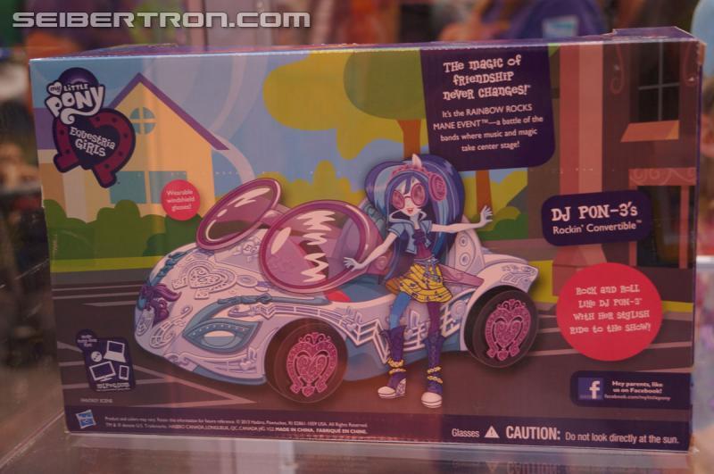SDCC 2014: My Little Pony and Equestria Girls Products - Transformers Event: DSC03233