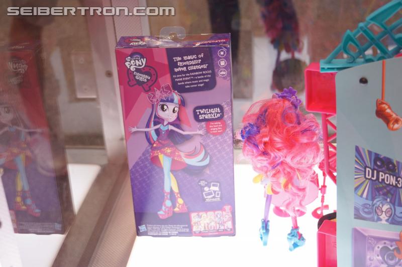 SDCC 2014: My Little Pony and Equestria Girls Products - Transformers Event: DSC03237
