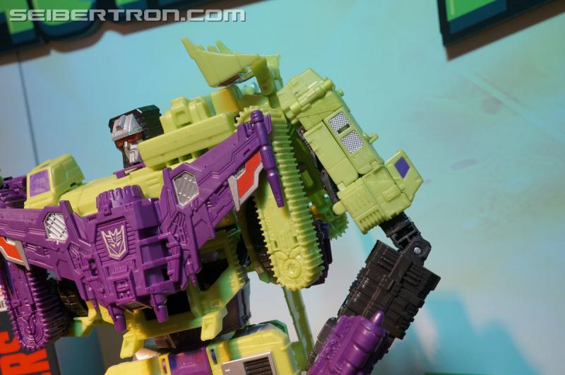 Toy Fair 2015: Giant Gallery Dump - Transformers Event: DSC06971