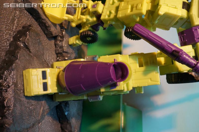 Toy Fair 2015: Giant Gallery Dump - Transformers Event: DSC06972