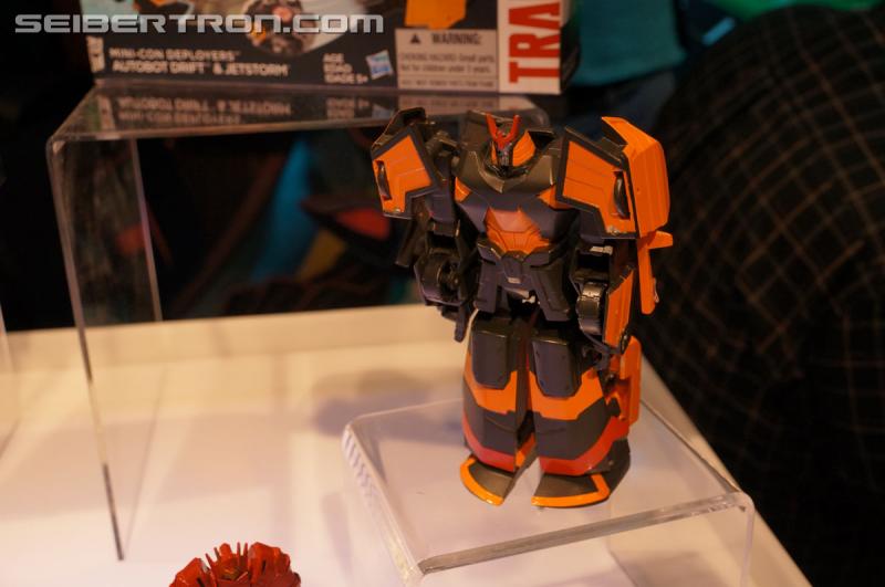 Toy Fair 2015: Giant Gallery Dump - Transformers Event: DSC07004