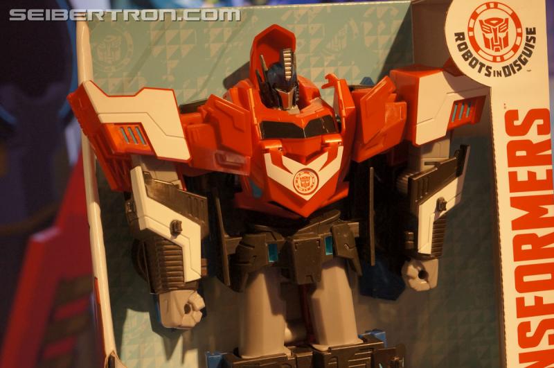 Toy Fair 2015: Giant Gallery Dump - Transformers Event: DSC07039