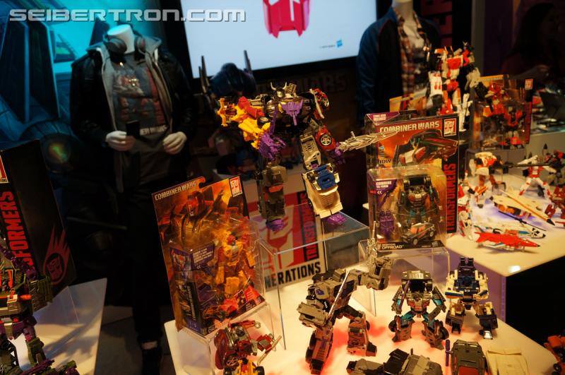 Toy Fair 2015: Giant Gallery Dump - Transformers Event: DSC07086