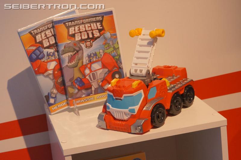 Toy Fair 2015: Giant Gallery Dump - Transformers Event: DSC07181