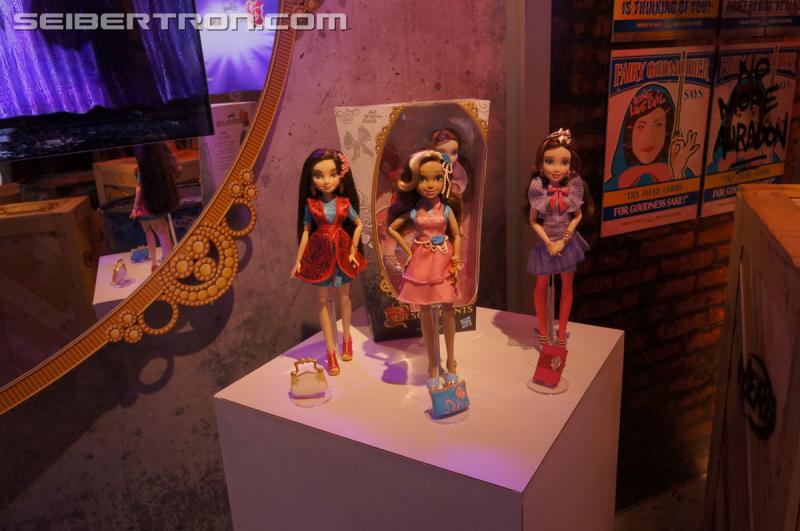 Toy Fair 2015: Giant Gallery Dump - Transformers Event: DSC07202