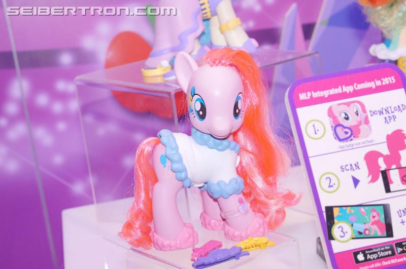 Toy Fair 2015: Giant Gallery Dump - Transformers Event: DSC07242