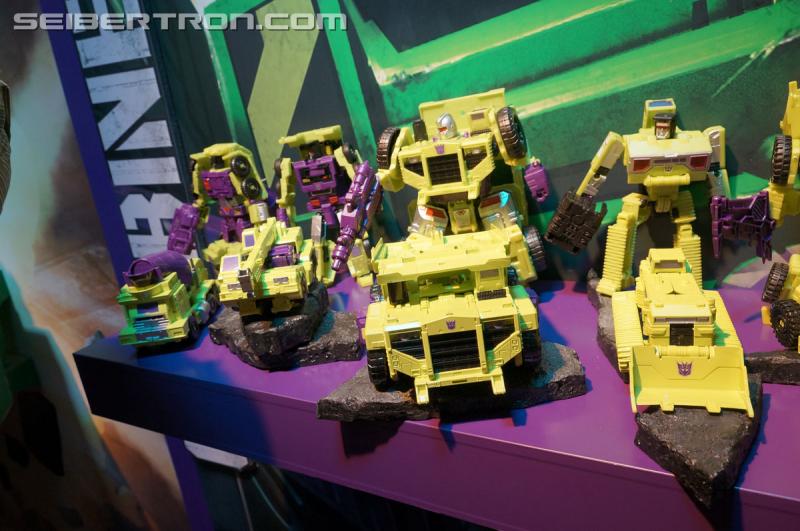 Toy Fair 2015: Combiner Wars Devastator - Transformers Event: Devastator 040