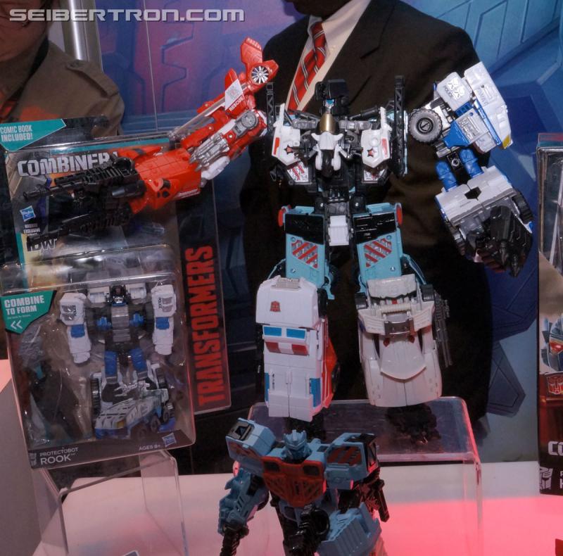 Transformers News: Toy Fair US 2015 Coverage - New Gallery: Transformers Generations Combiner Wars