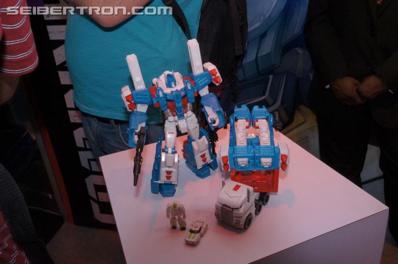 Toy Fair 2015: Combiner Wars - Transformers Event: Combiner Wars 123