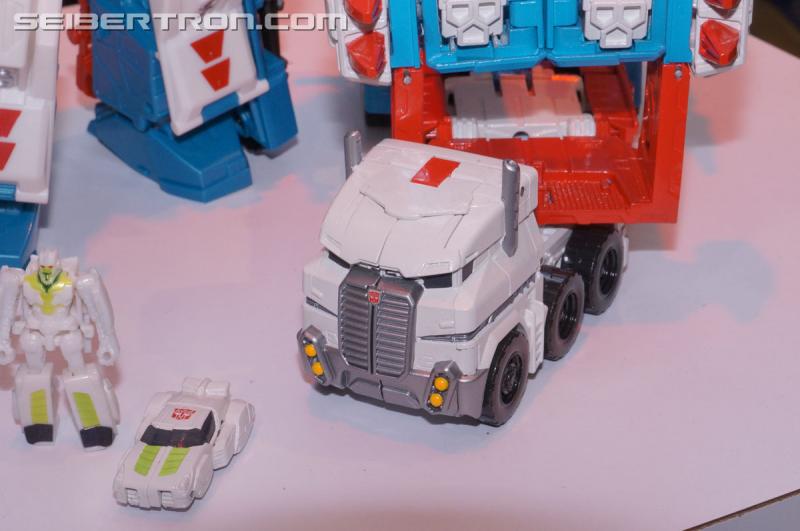 Toy Fair 2015: Combiner Wars - Transformers Event: Combiner Wars 132
