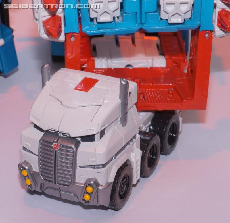 Toy Fair 2015: Combiner Wars - Transformers Event: Combiner Wars 133