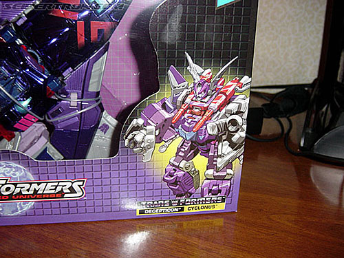 BotCon 2002: Convention Exclusives Gallery - Transformers Event: Botcon-2002-exclusives046