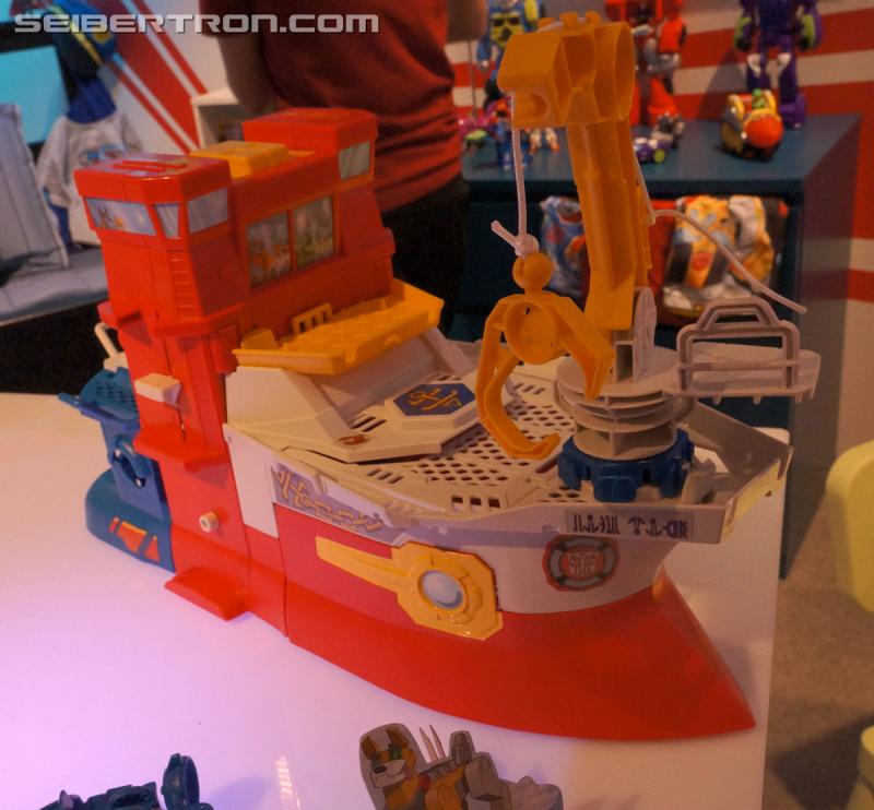 Toy Fair 2015 - Rescue Bots Transformers