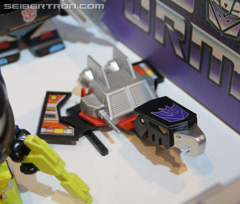 Toy Fair 2015: Loyal Subjects Transformers - Transformers Event: DSC07304a
