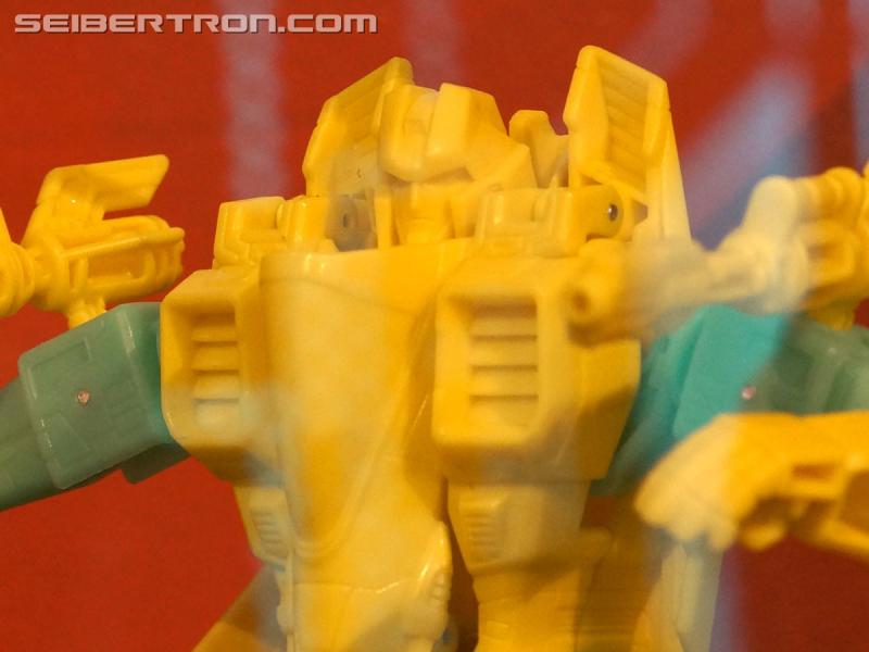 Transformers News: Voyager Starscream Prototype - Possible Generations Combiner Wars Figure