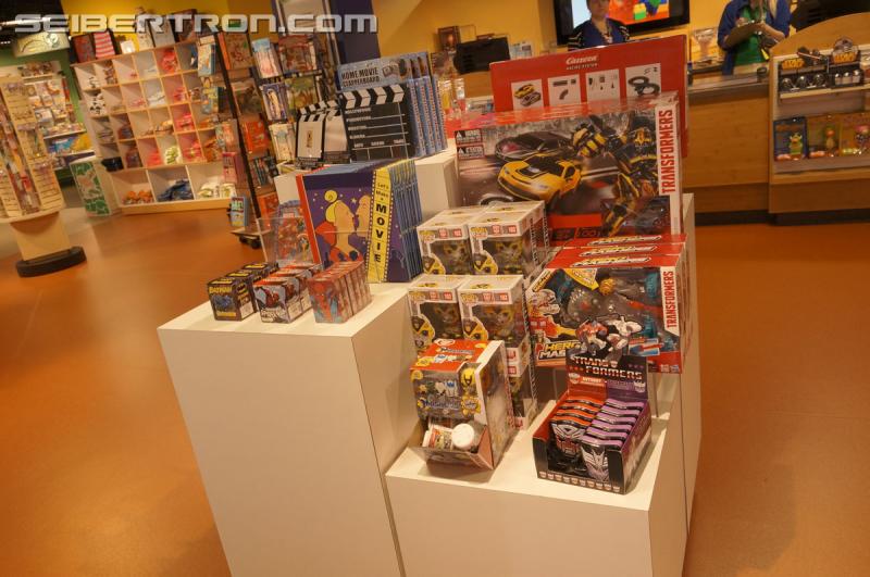 Transformers: Robots In Disguise Exhibit - Transformers Event: Transformers Exhibit 245