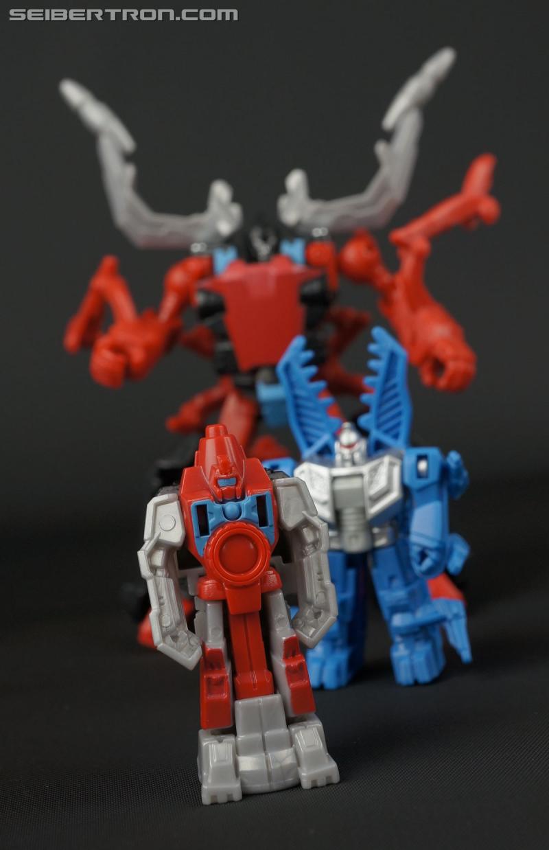 BotCon 2015: Attendee Figure: Zaptrap and his pilot Beet-Chit - Transformers Event: DSC08397