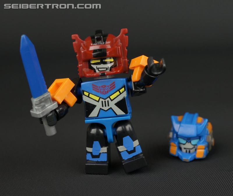 BotCon 2015: Souvenir Exclusives Mini-Gallery - Transformers Event: DSC00050