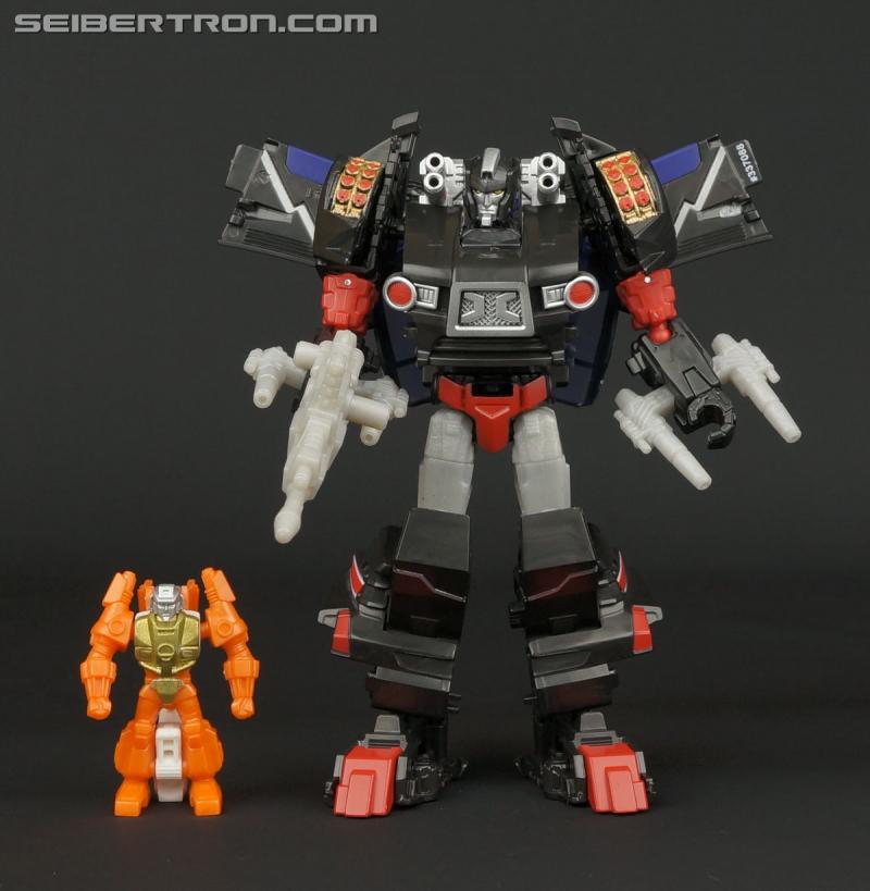 BotCon 2015: Souvenir Exclusives Mini-Gallery - Transformers Event: DSC10014
