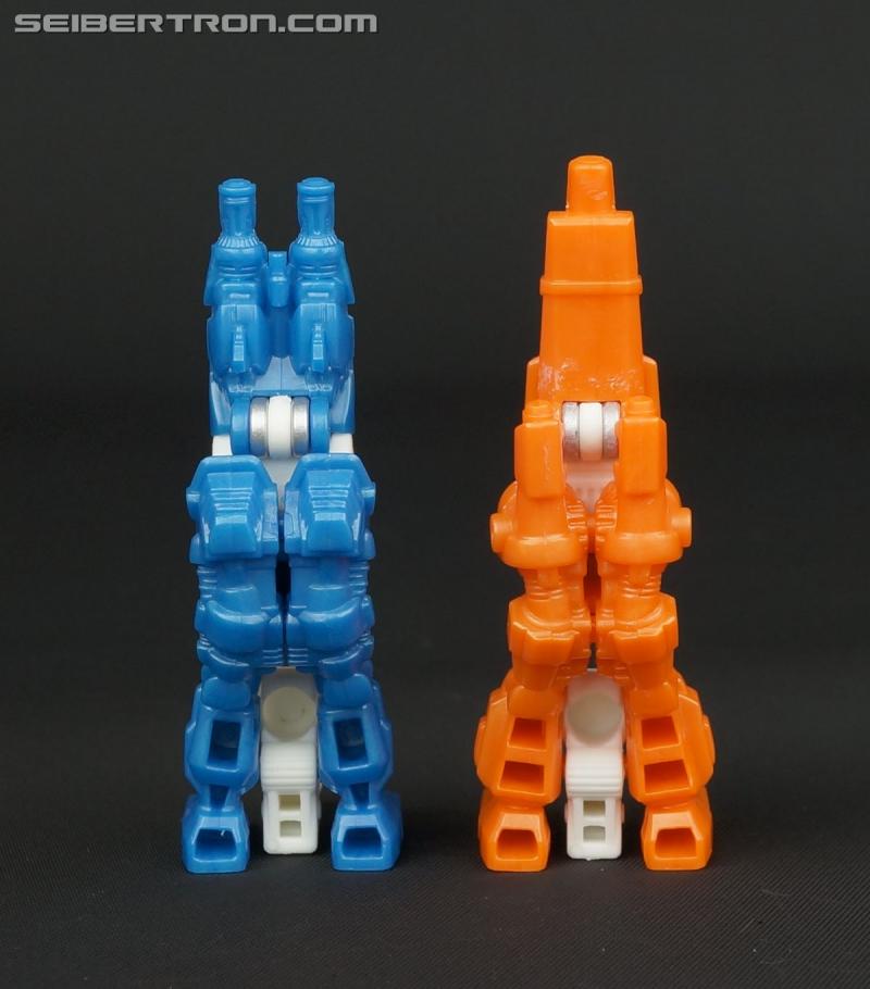 BotCon 2015: Souvenir Exclusives Mini-Gallery - Transformers Event: DSC10016