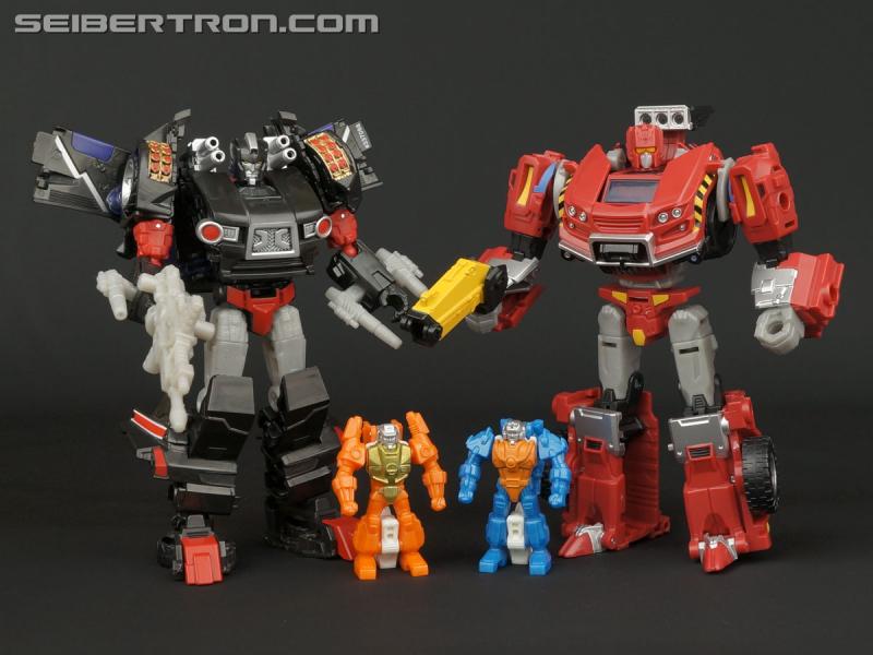BotCon 2015: Souvenir Exclusives Mini-Gallery - Transformers Event: DSC10051