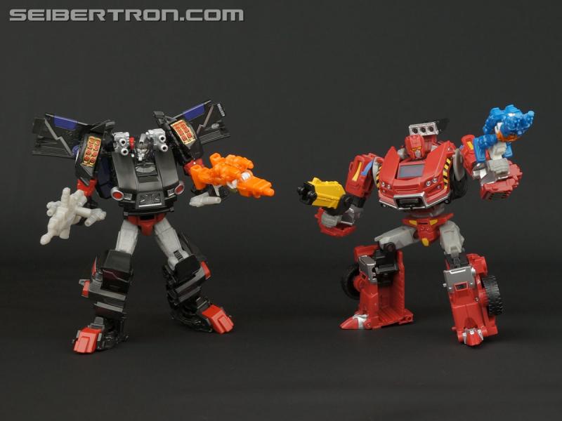BotCon 2015: Souvenir Exclusives Mini-Gallery - Transformers Event: DSC10054