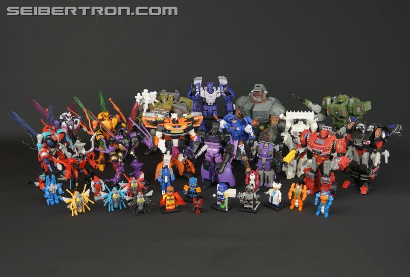 BotCon 2015: Souvenir Exclusives Mini-Gallery - Transformers Event: DSC10146